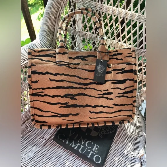 Vince Camuto Tiger Tote Bag NWT - Picture 5 of 6